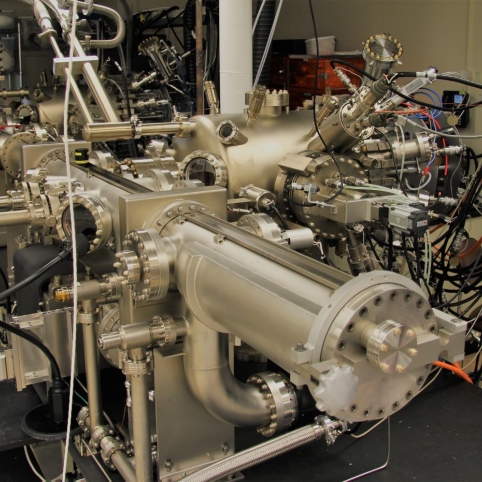 Dual Veeco MOD GEN II Molecular Beam Epitaxy (MBE) Reactors